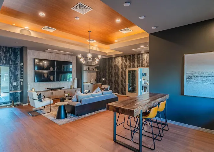 Apartment Near Stadium With Balcony Pool Gym Parking And W D