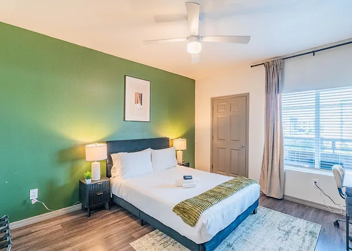 Apartment Near Stadium With Balcony Pool Gym Parking And W D